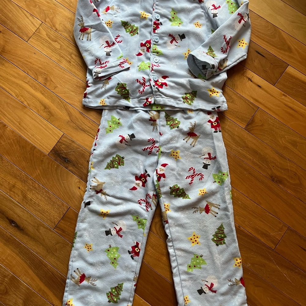 Pottery Barn Kids : Festive Kids Pajamas - Light Blue with Holiday Print